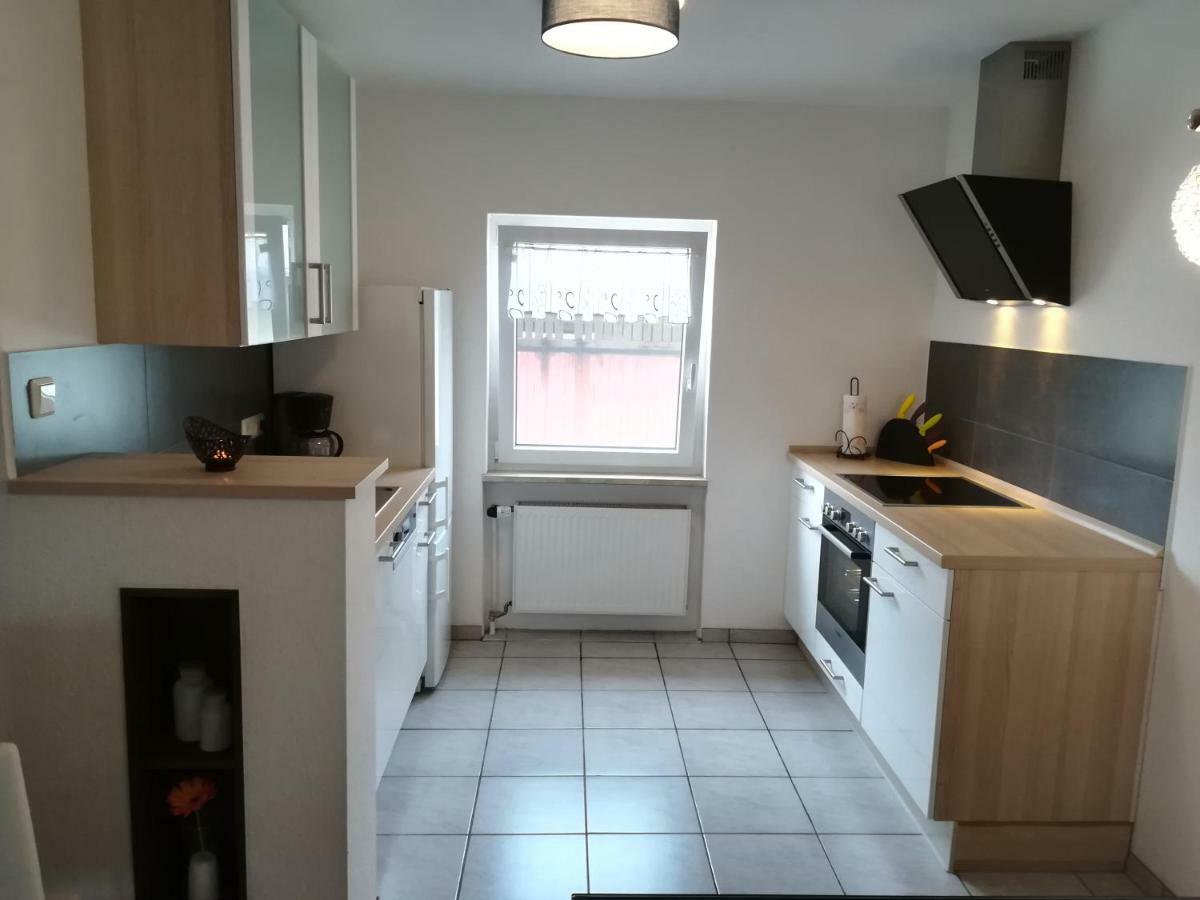 Ferienwohnung Am Reinhardswald - Eichenlaub - Mit Sauna トレンデルブルク エクステリア 写真